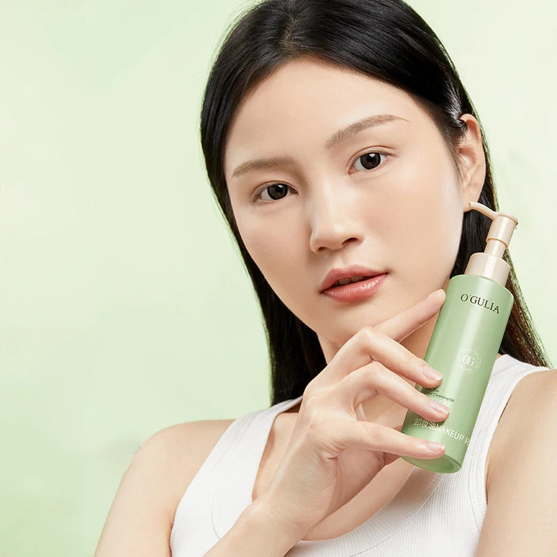 Gentle Cleansing Oil Deeply Dissolves Efficiently, Cleanses, Refreshes, Moisturizes and Nourishes the Skin